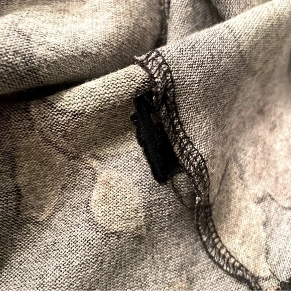 iZ Byer Black & Pink Floral V-neck Criss-cross Back Top - Picture 5 of 5